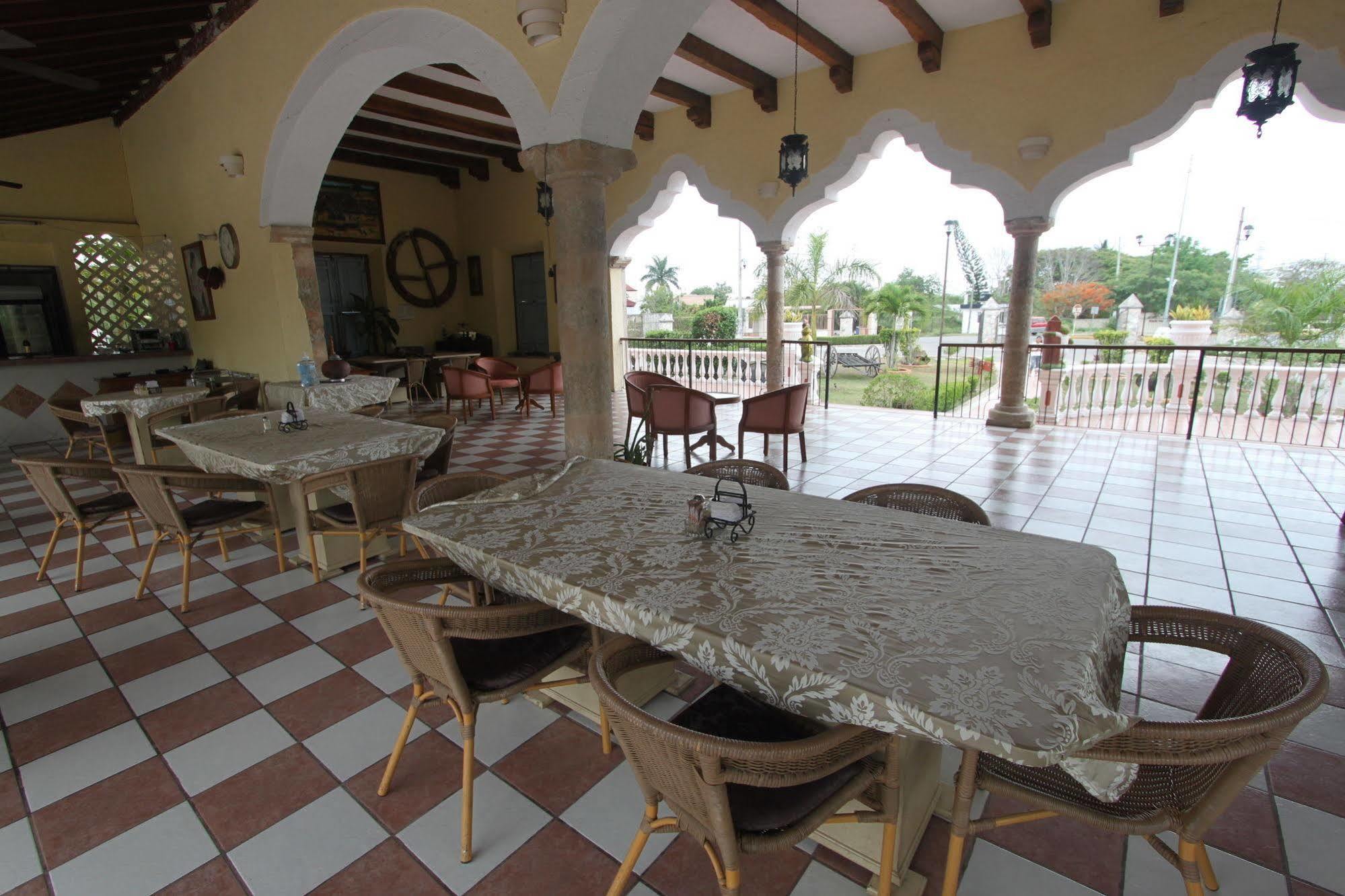 Hotel Hacienda Sanchez Valladolid  Exterior photo
