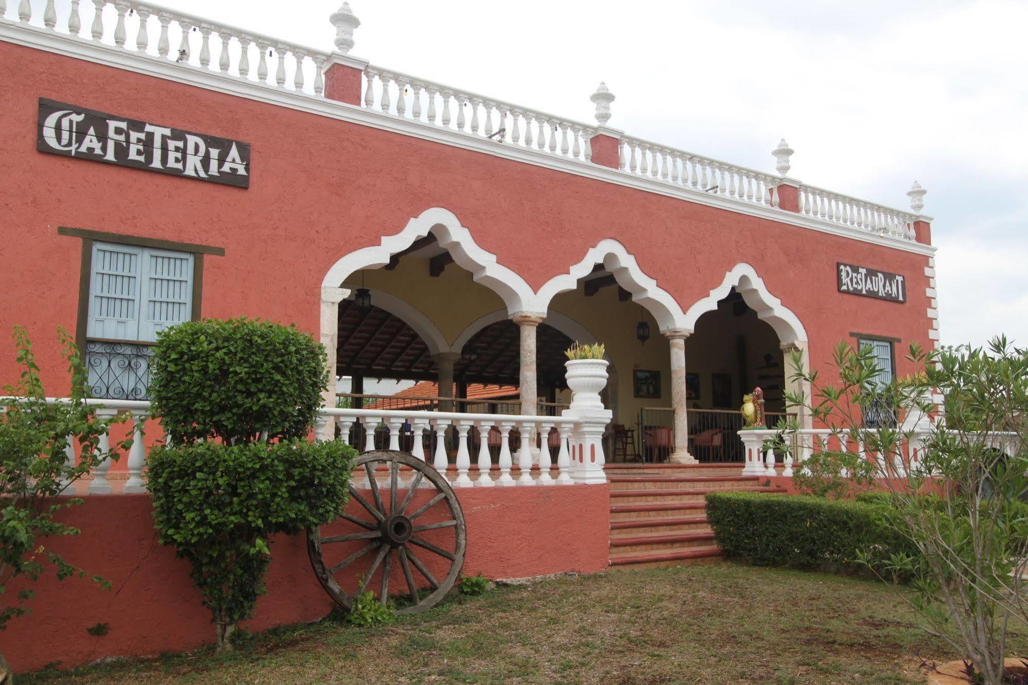 Hotel Hacienda Sanchez Valladolid  Exterior photo